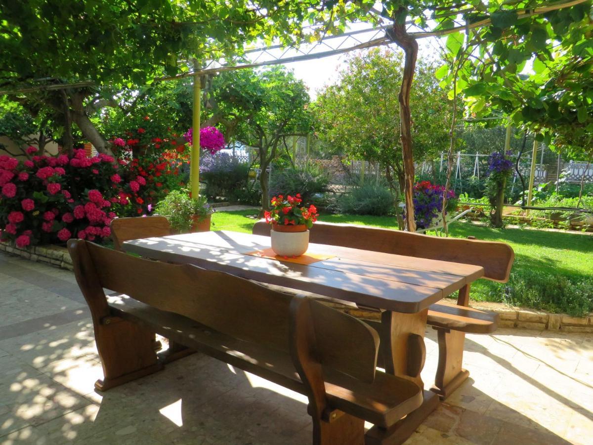 Beach Apartment Roza Biograd Oneroom - Premium Location Biograd Na Moru Exterior foto